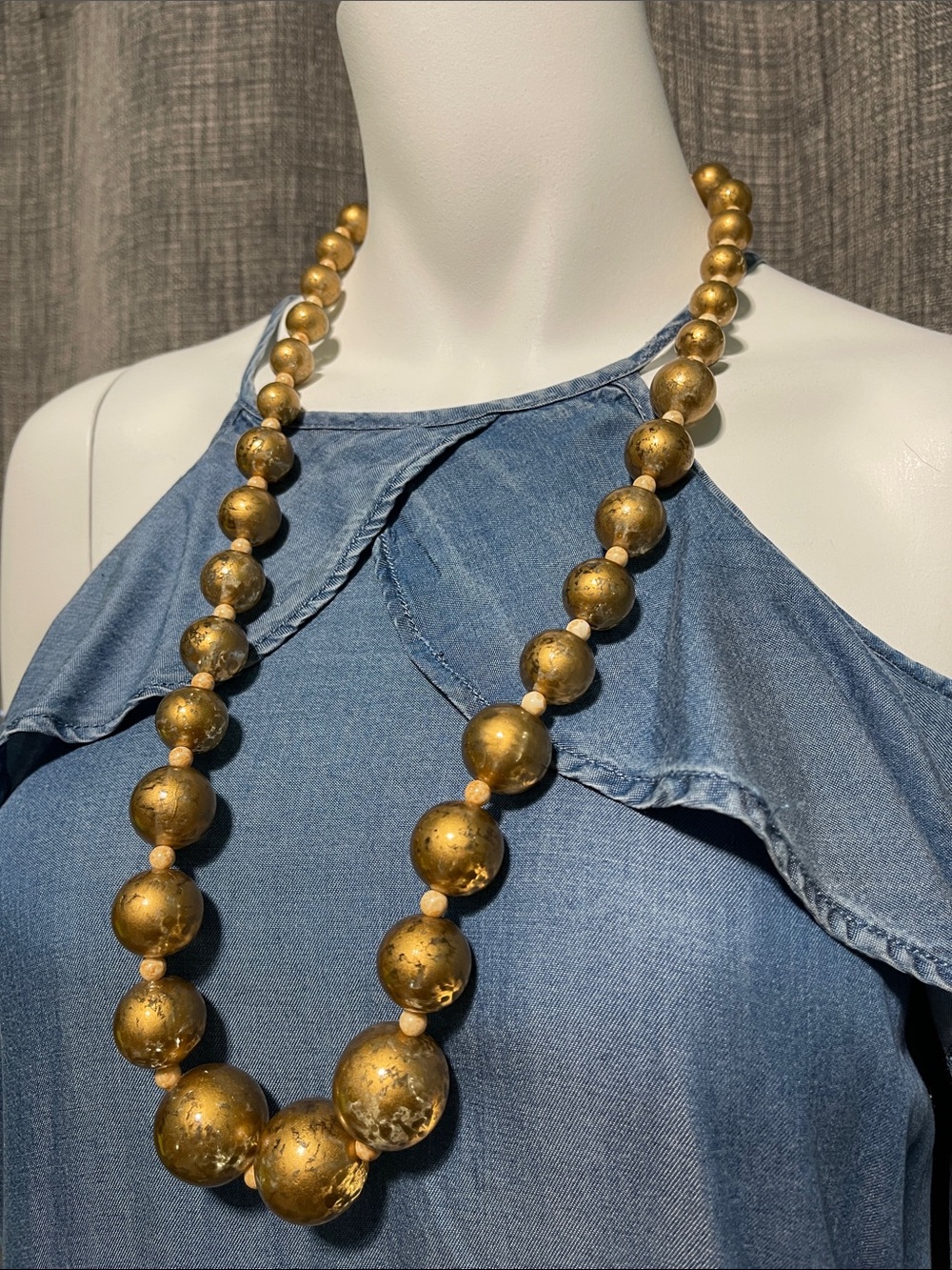 Y2K Forever 21 Crackled Gold Acrylic Bead Statement Necklace